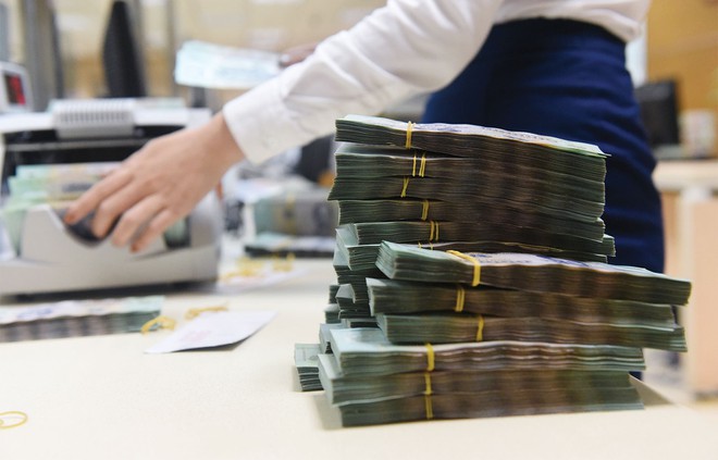 Chưa thanh toán tiền, hoạt động bán nợ chưa hoàn thành