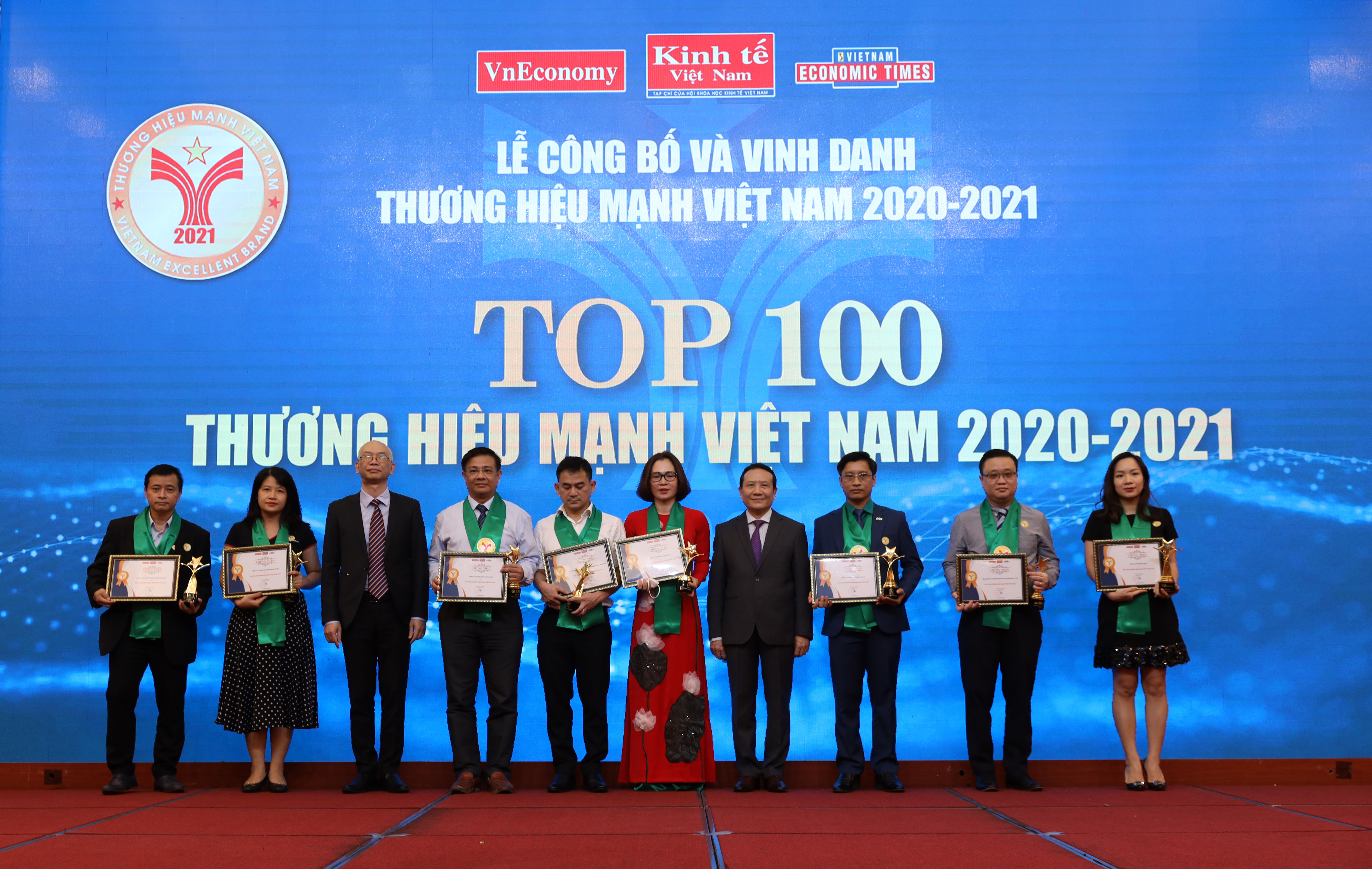 11 thương hiệu tiếp theo được vinh danh trong TOP 100 gồm Công ty TNHH Công nghệ và Xét nghiệm Y học – Medlatec, Công ty Cổ phần Tập đoàn Dabaco (DABACO), Công ty Cổ phần ABC Việt Nam (Thức ăn chăn nuôi ABC), Tổng công ty Phân bón và Hóa chất Dầu khí – CTCP (Đạm Phú Mỹ), Công ty Cổ phần Phân bón Bình Điền, Công ty Cổ phần Masan High-Tech Materials, Công ty Cổ phần Đầu tư CME Solar (CME), Công ty Cổ phần Bán lẻ Kỹ thuật số FPT (FPT Shop), Công ty Cổ phần VCCorp, Công ty Cổ phần VNG (VNG Corp), và Công ty Cổ phần Tập đoàn Công nghệ CMC (CMC Corp).