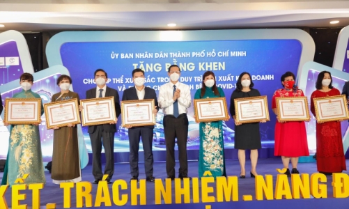 Chung sức cùng thành phố chống dịch, CT Group nhận Bằng khen của UBND Tp.HCM