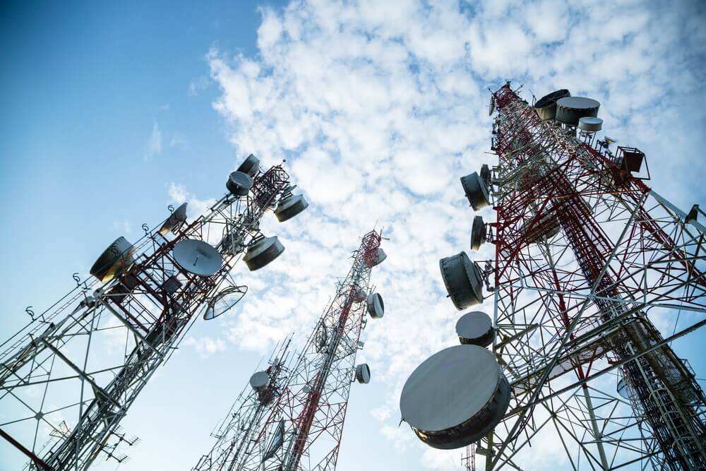 Số thuê bao điện thoại smartphone tại Việt Nam tính đến quý 3/2021 đạt 90,3 triệu (chiếm 73,4% số thuê bao điện thoại di động) - Ảnh minh họa.