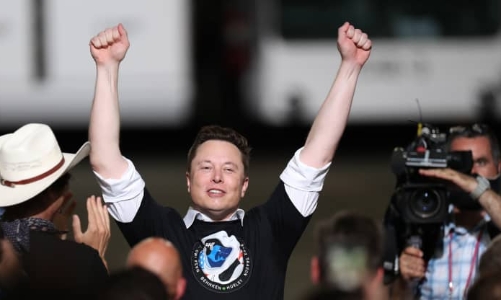 Elon Musk giàu hơn cả Bill Gates và Warren Buffett cộng lại