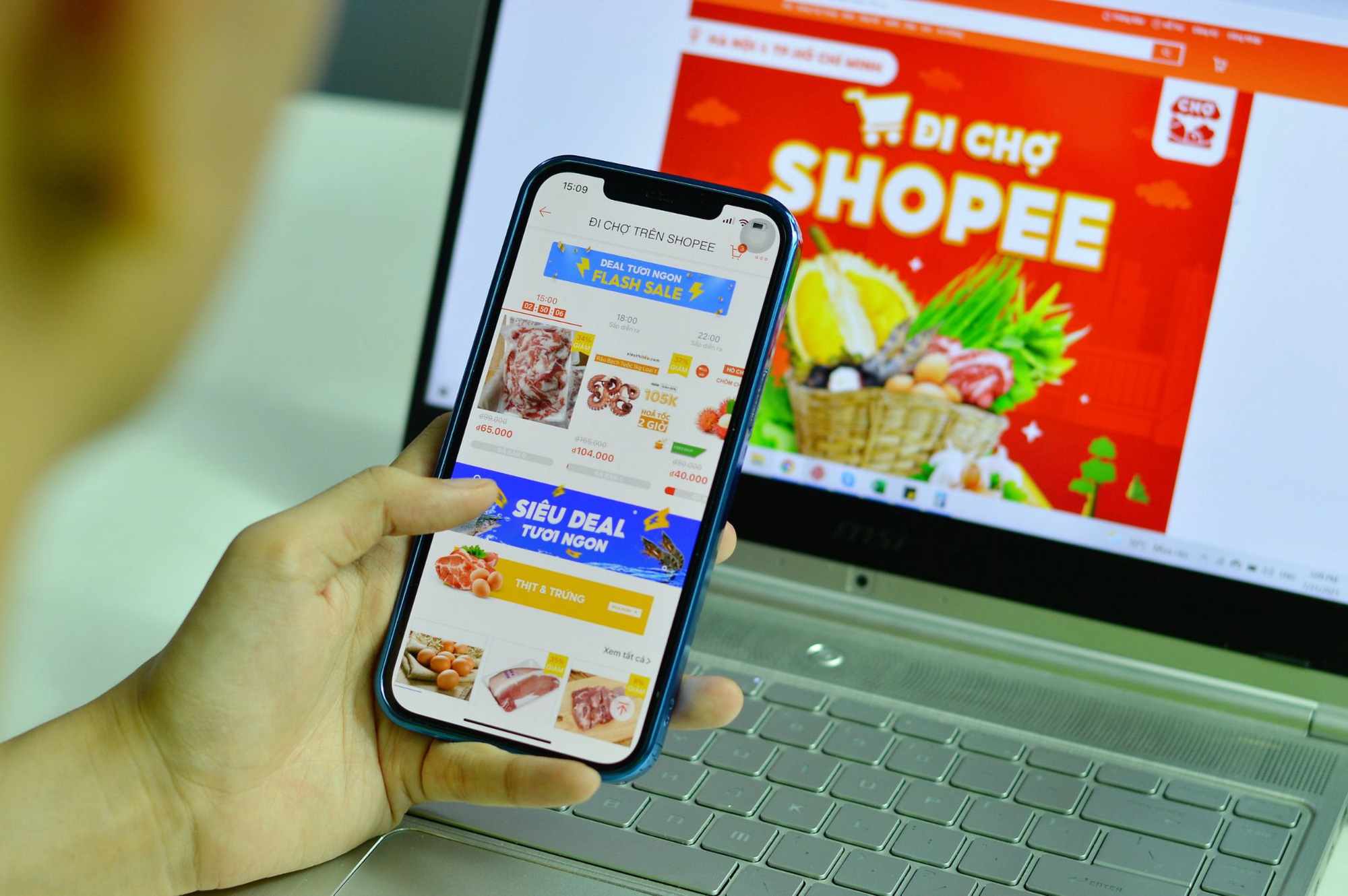 Đặc biệt, mô hình đi chợ online đang ngày càng nở rộ nhờ nhiều yếu tố tiện lợi.