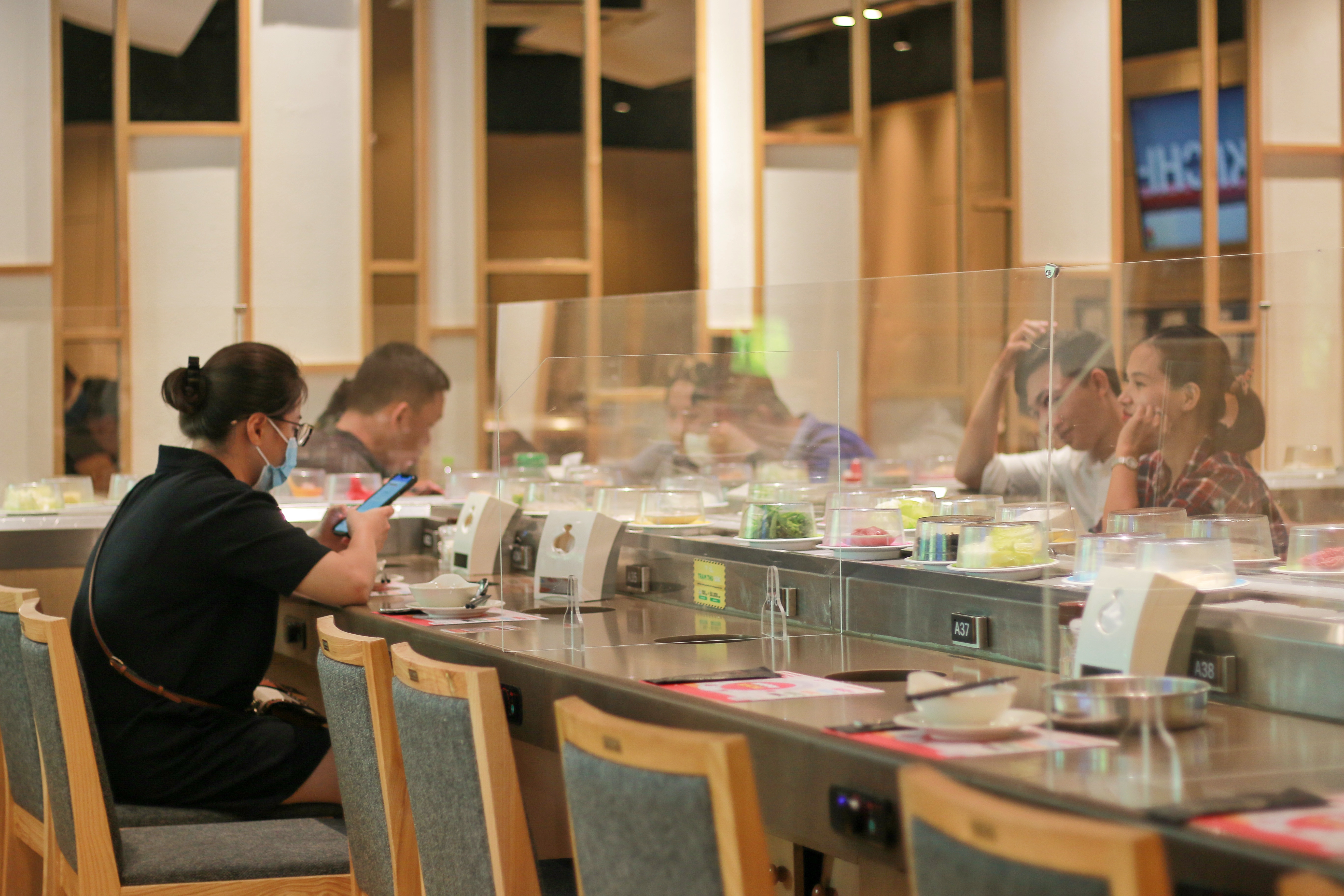 T&agrave;i ch&iacute;nh l&agrave; vấn đề then chốt của c&aacute;c doanh nghiệp kinh doanh nh&agrave; h&agrave;ng sau khi hoạt động trở lại.