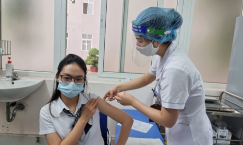 Tổ chức tiêm vaccine cho trẻ em phải thận trọng