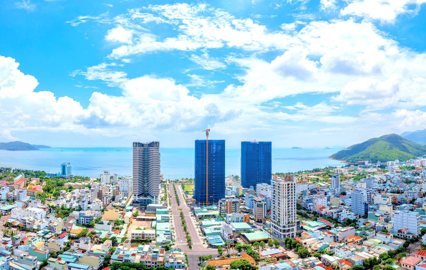 Hưng Thịnh Incons đẩy nhanh tiến độ thi công các dự án sau giai đoạn giãn cách.