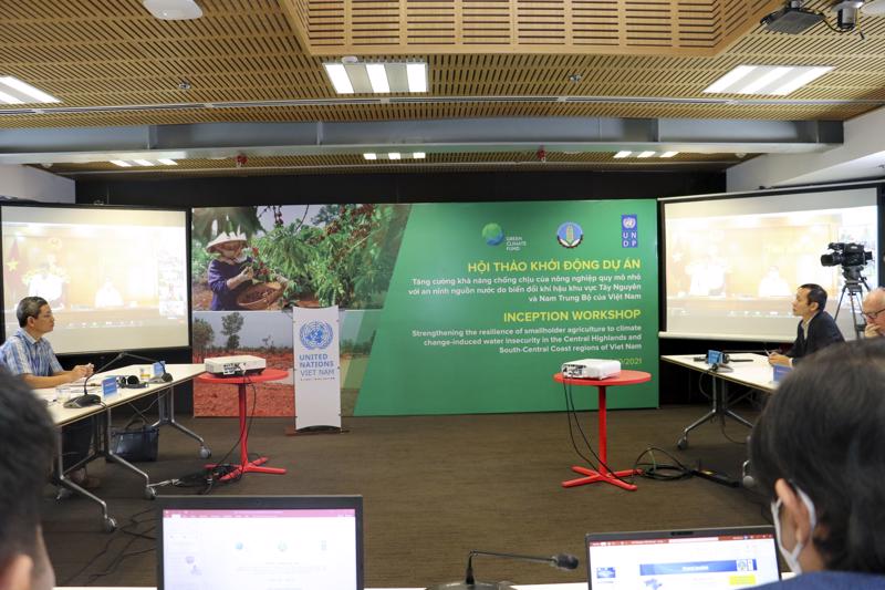 The inception workshop at the launch ceremony.
