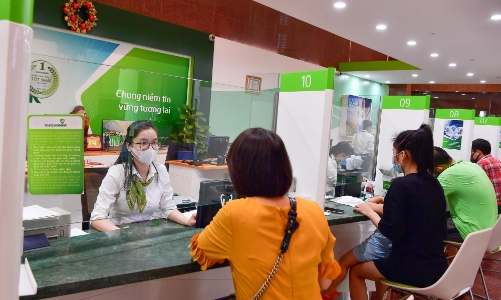 Ngân hàng đua nhau tung gói ưu đãi cho phái nữ nhân ngày 20/10