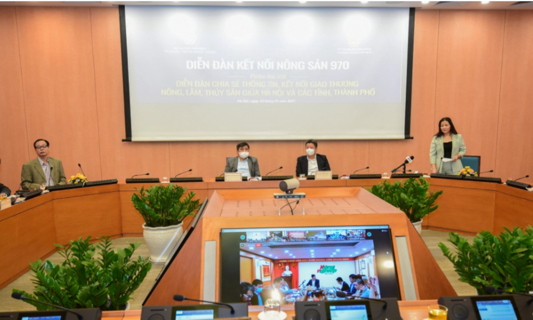 Thứ trưởng Trần Thanh Nam và Phó Chủ tịch UBND TP Hà Nội Nguyễn Mạnh Quyền chủ trì diễn đàn