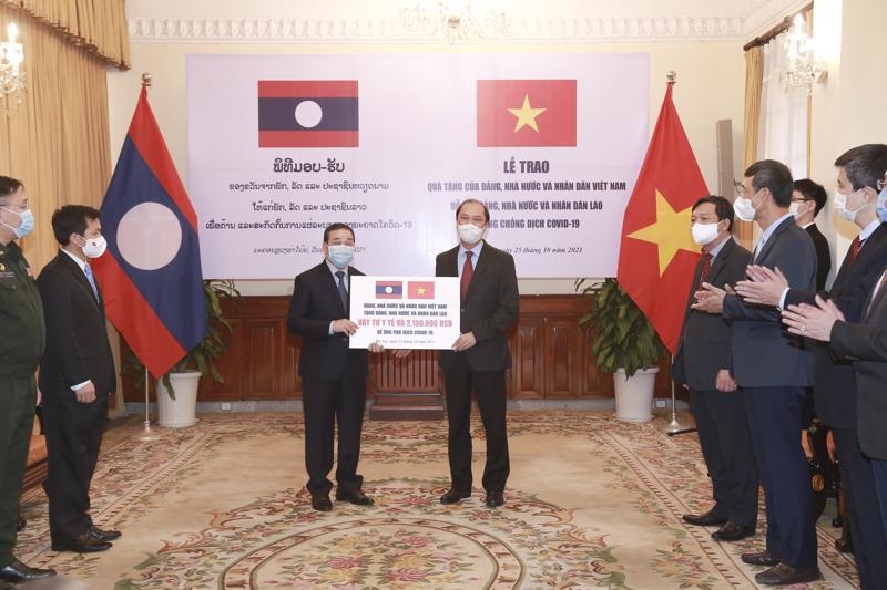 Vietnam supporting Laos in pandemic fight