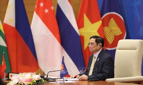 Thủ tướng đề nghị sớm khôi phục hàng không, du lịch và chuỗi cung ứng ASEAN - Trung Quốc