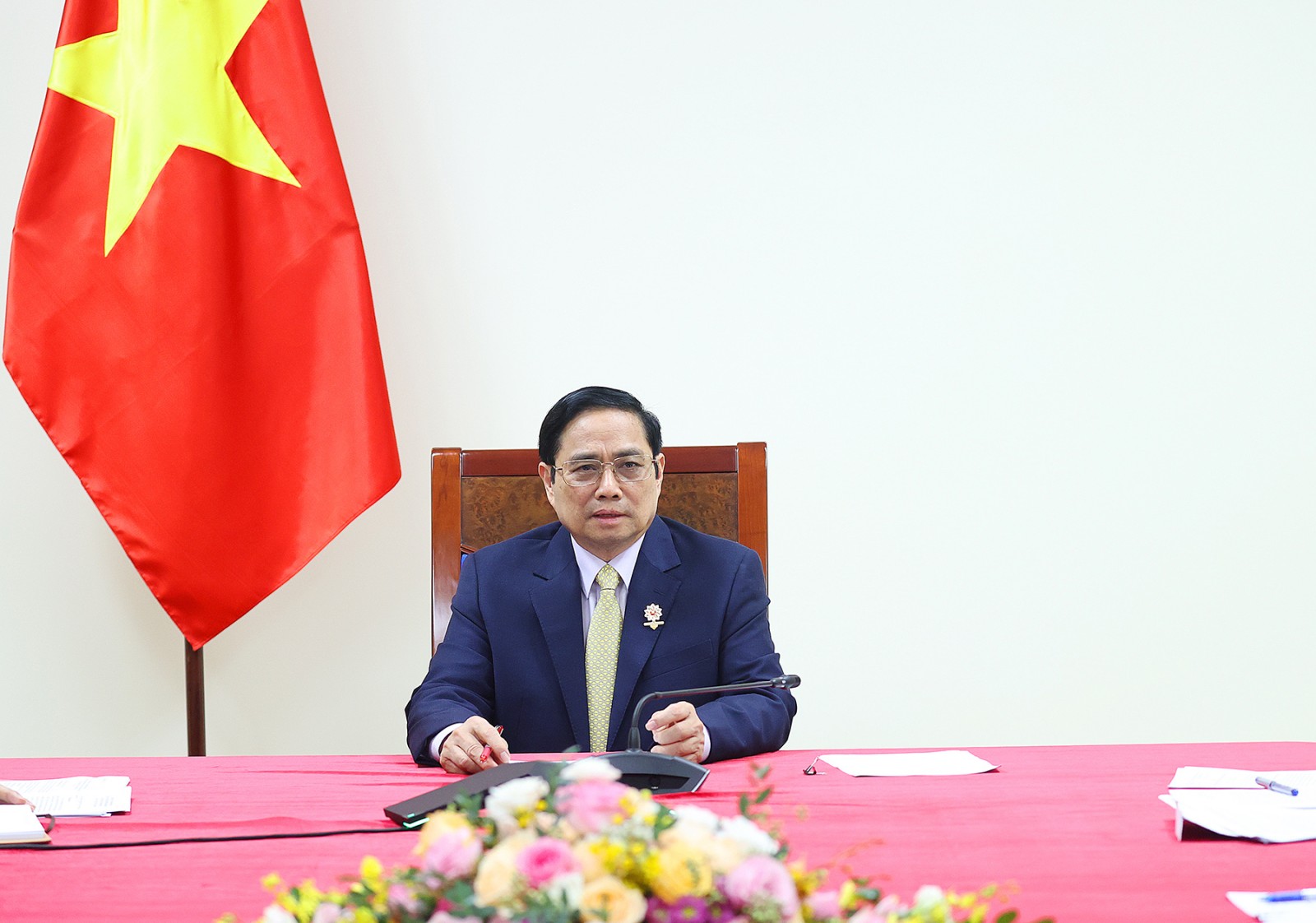 Thủ tướng Phạm Minh Ch&iacute;nh điện đ&agrave;m với Thủ tướng Anh&nbsp;Boris Johnson.