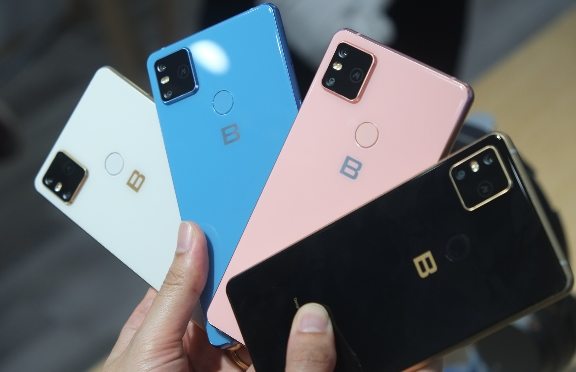 Bphone B86 là mẫu điện thoại chủ lực trong bốn mẫu điện thoại thông minh Bphone ra mắt năm 2020.