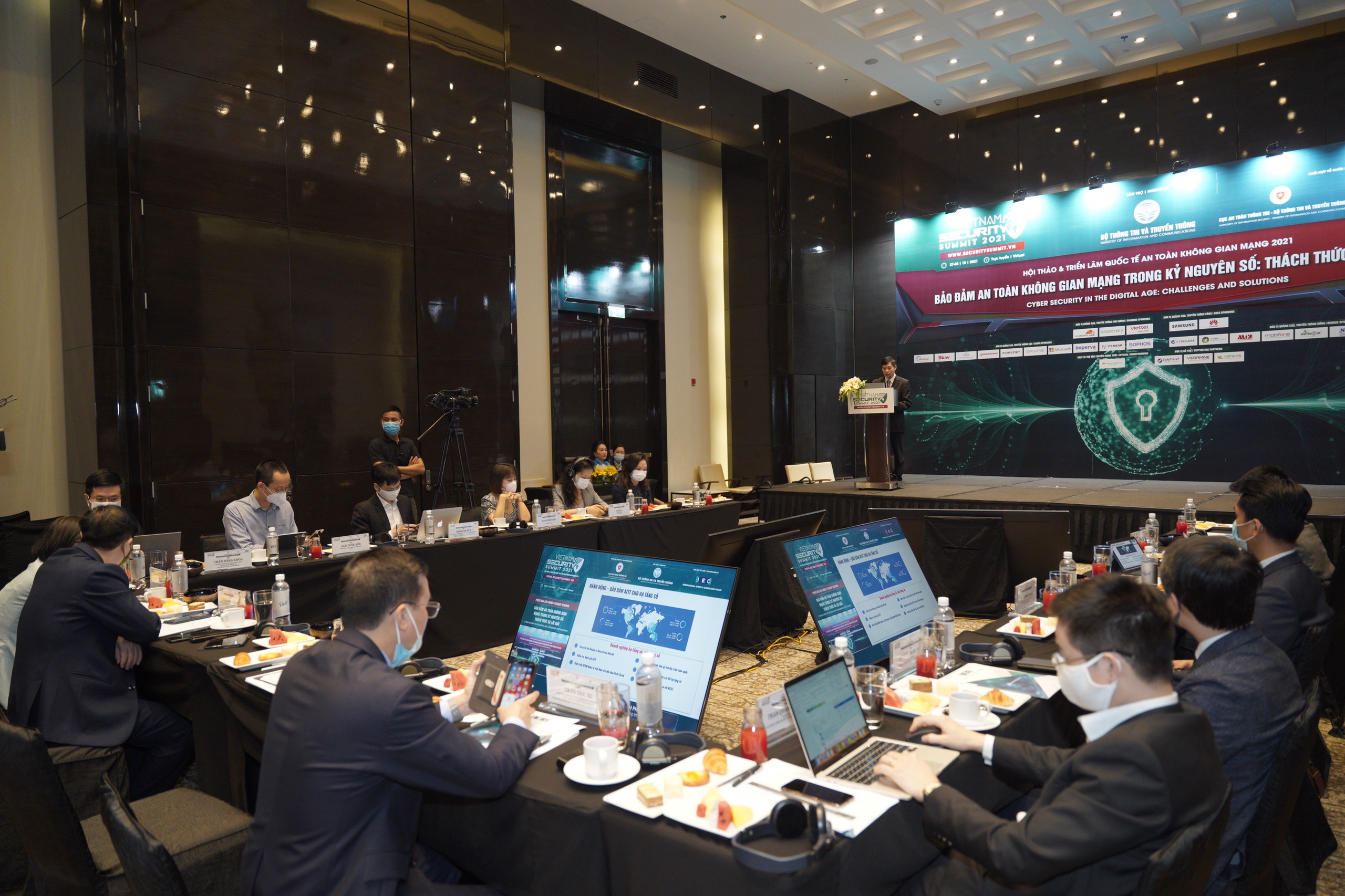 Hội thảo và Triển lãm quốc tế về An toàn không gian mạng (Vietnam Security Summit 2021) 