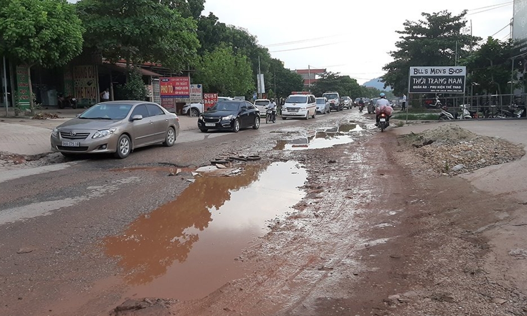 Một đoạn Quốc lộ 31 đã xuống cấp nghiêm trọng - Ảnh minh hoạ.
