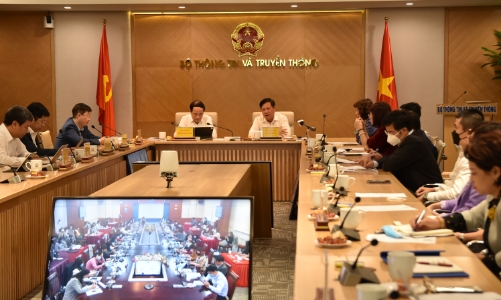 Bộ Y tế: Sẽ sớm có hướng dẫn tiêm vaccine Pfizer và Moderna cho trẻ em từ 12-17 tuổi