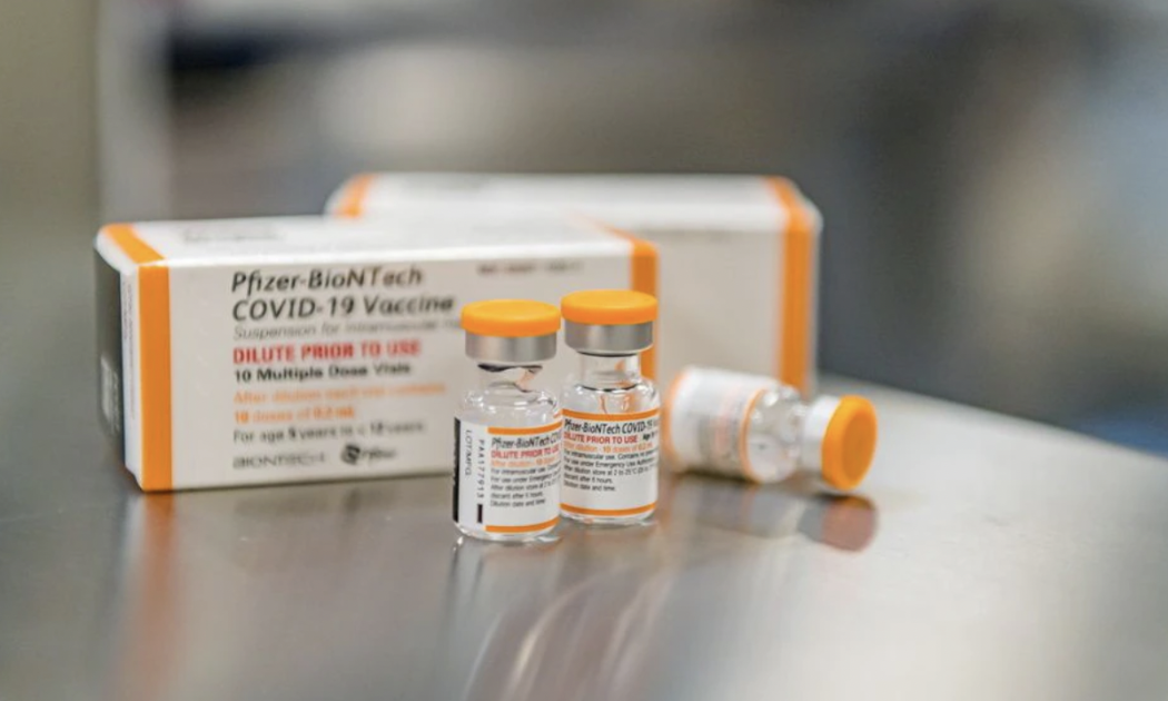 Lọ vaccine Covid Pfizer/BioNTech dùng để tiêm cho trẻ em - Ảnh: Pfizer/BioNTech/Reuters.