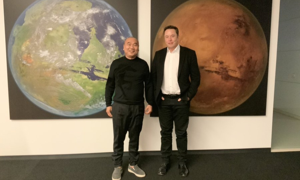 Ông Leo KoGuan gặp tỷ phú Elon Musk vào tháng 10/2019 - Ảnh: Twitter