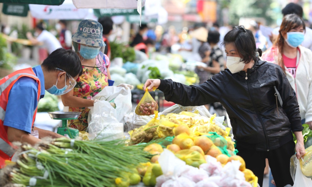 130 chợ truyền thống mở cửa trở lại.