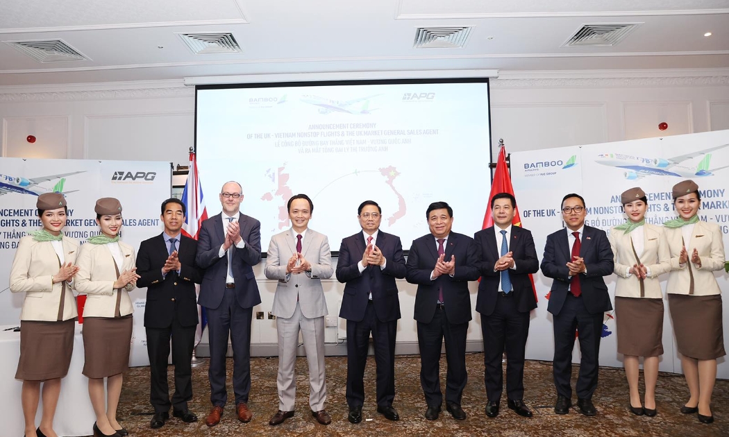 Bamboo Airways công bố đường bay thẳng Việt - Anh và ra mắt Tổng đại lý tại Anh dưới sự chứng kiến của Thủ tướng Chính phủ Phạm Minh Chính.