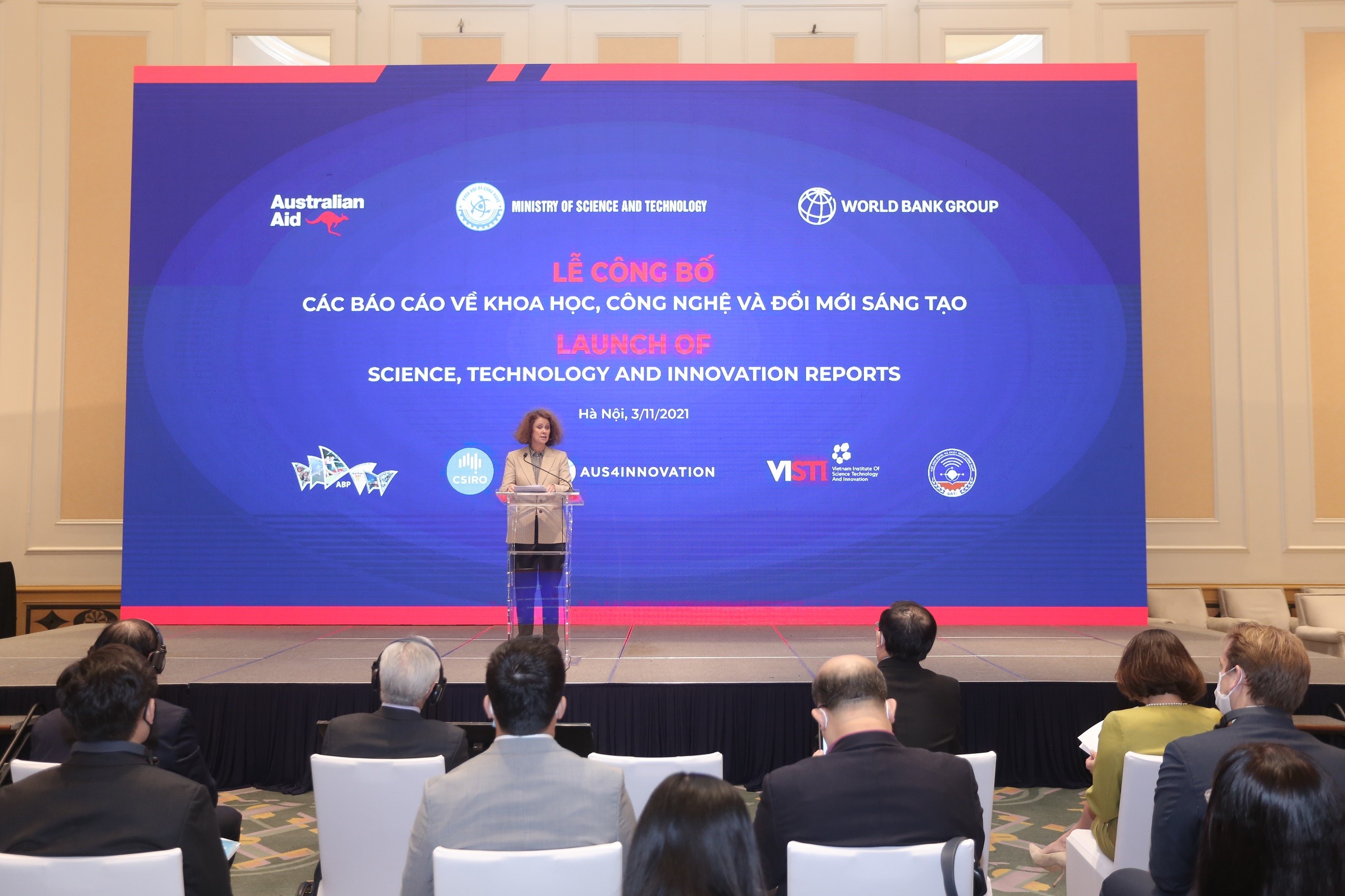 Công bố các báo cáo về "Khoa học, công nghệ và đổi mới sáng tạo Việt Nam" và "Đánh giá tác động của công nghệ đến tăng trưởng kinh tế" 