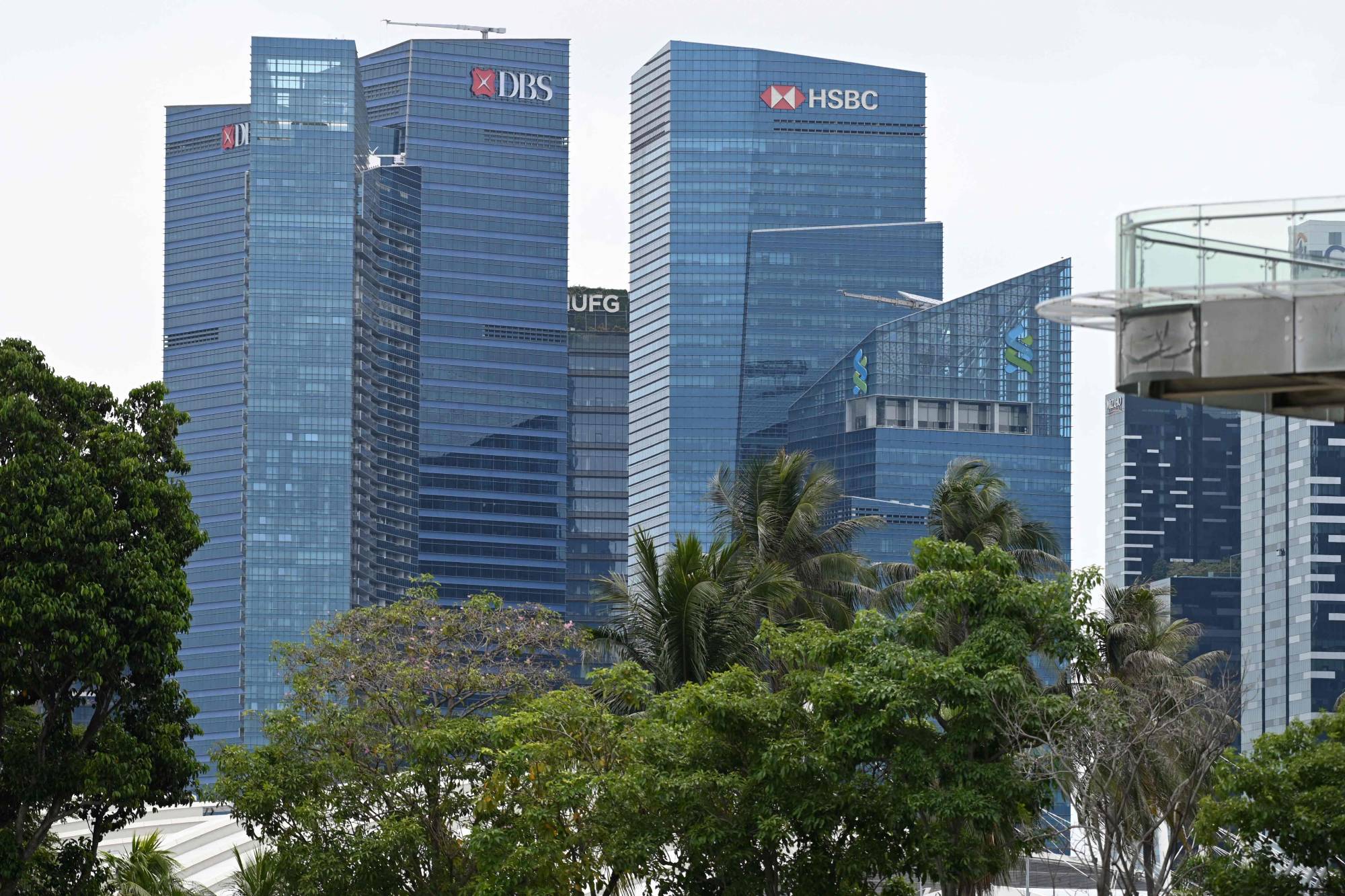 Công ty con của DBS Group Holdings Ltd. là một trong những đơn vị đầu tiên được cấp phép cung cấp dịch vụ liên quan tới tiền ảo tại Singapore - Ảnh: Getty Images