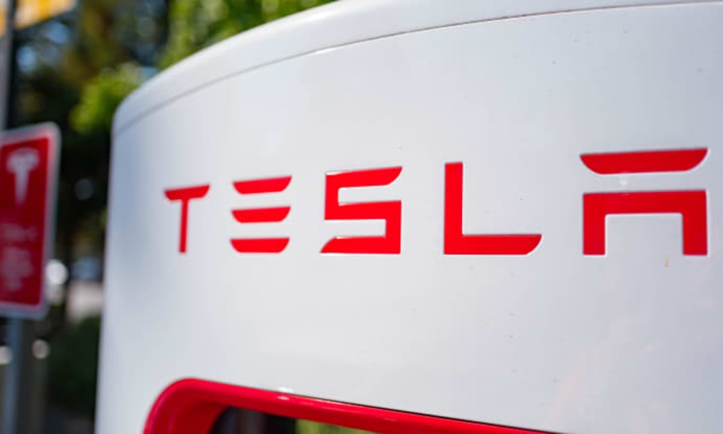 Cổ phiếu Tesla tăng gần 70% từ đầu năm 2021 - Ảnh: Getty Images