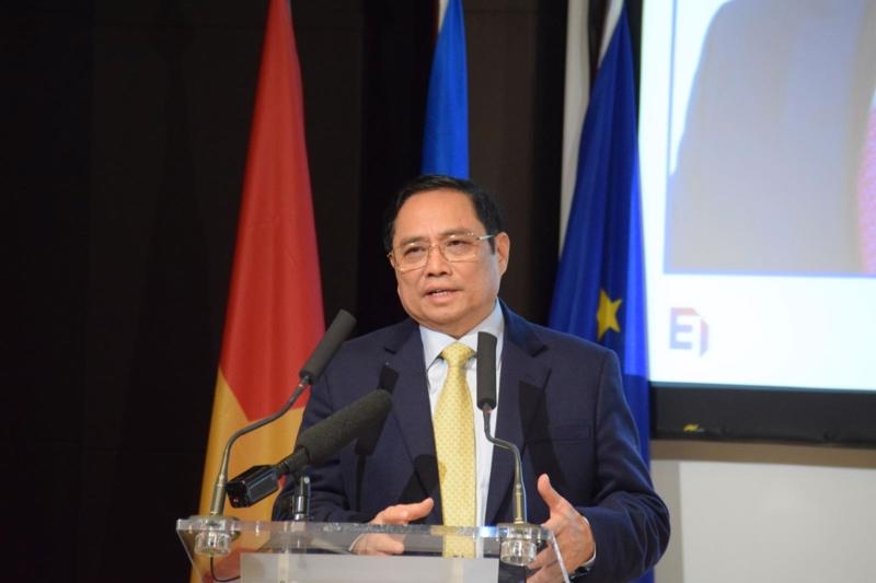 PM calls for French investment