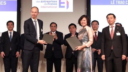 VinFast & EDF to install charging stations in France