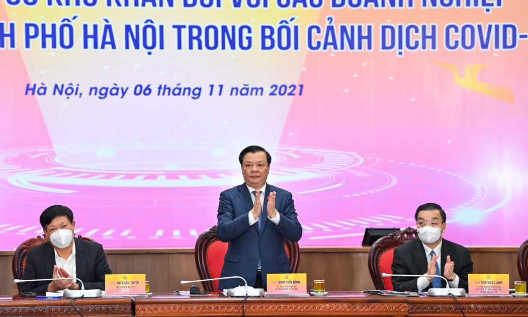 Hà Nội tổ chức hội nghị đối thoại tháo gỡ khó khăn với các doanh nghiệp. Ảnh: VGP
