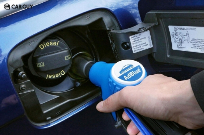 Theo các chuyên gia trong ngành, khoảng 2 triệu xe chạy bằng dầu diesel, chủ yếu là xe tải chở hàng, được yêu cầu sử dụng chất phụ gia này.