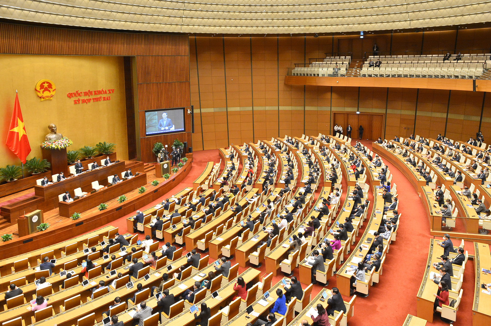 Toàn cảnh phiên chất vấn và trả lời chất vấn sáng ngày 10/11 - Ảnh: Quochoi.vn