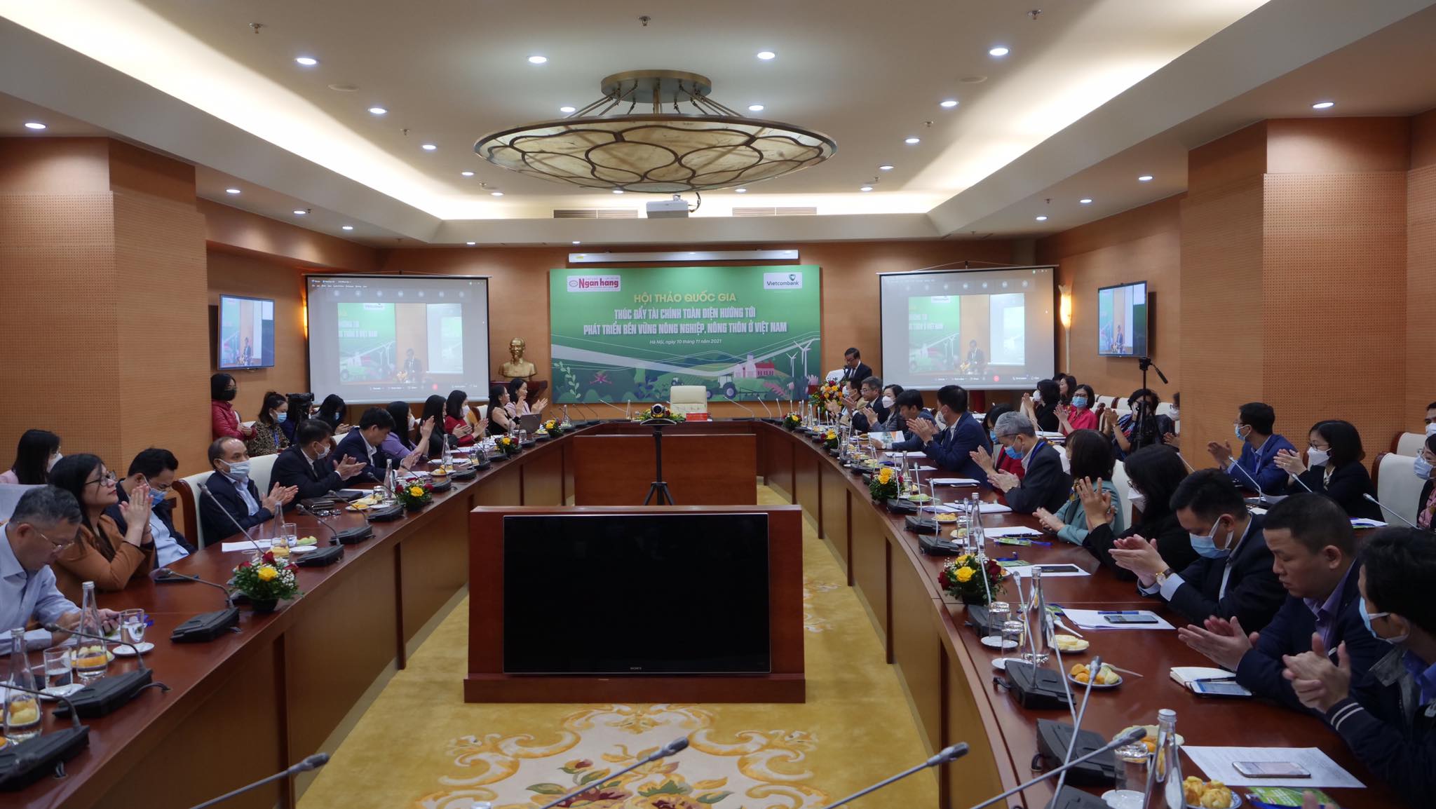 Các chuyên gia hiến kế nâng cao tiếp cận tài chính đối với vùng nông thôn và vùng cao