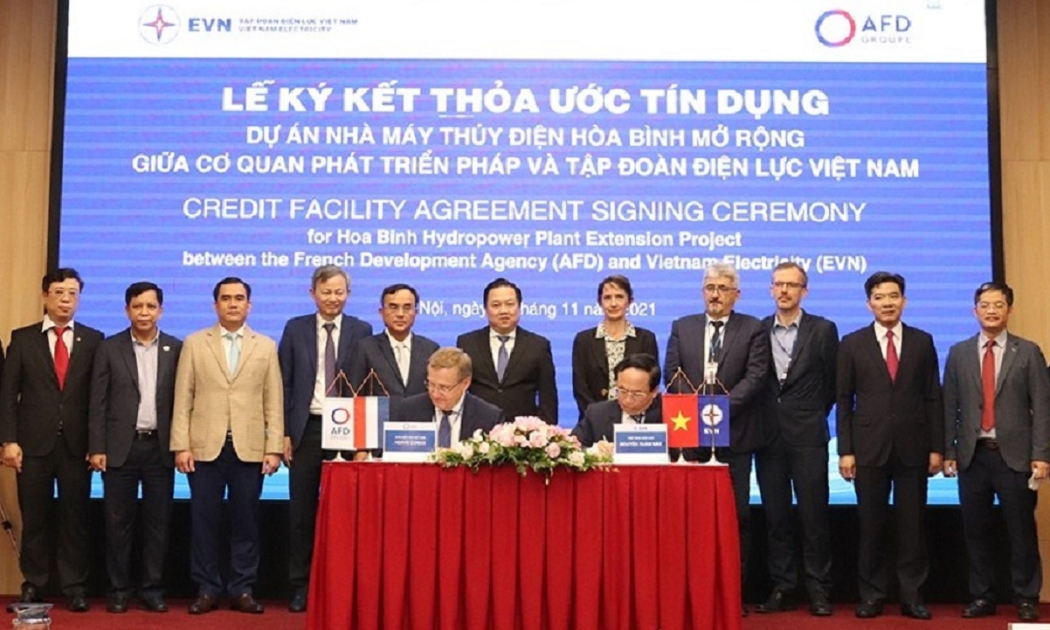 Lễ ký kết giữa EVN và AFD.