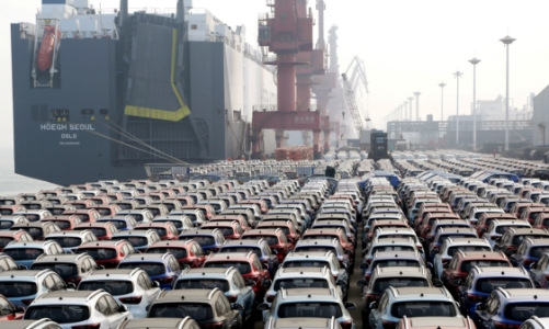 Các  hãng sản xuất ô tô toàn cầu sẽ chi khoảng 515 tỷ USD cho xe điện và pin