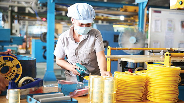 Việc kết nối thông tin về cung - cầu lao động giữa doanh nghiệp, người lao động và các địa phương là quan trọng.