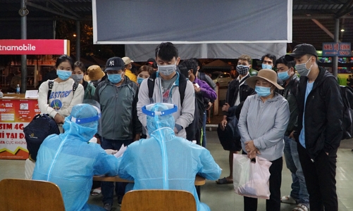 Hà Nội cách ly tại nhà 7 ngày người về từ TP. HCM  