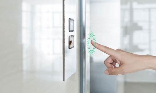 Thang máy không chạm để giảm thiểu lây nhiễm Covid-19