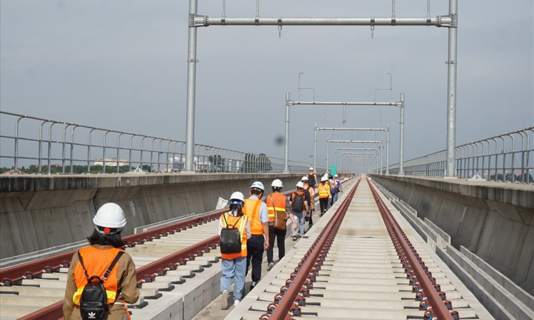 Dự án metro số 1 Bến Thành - Suối Tiên liên tiếp gặp sự cố về gối cầu