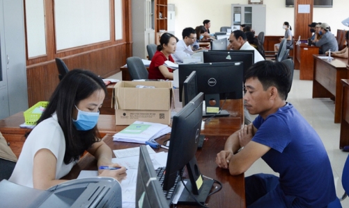 Bình Định kịp thời hỗ trợ lao động hưởng bảo hiểm thất nghiệp