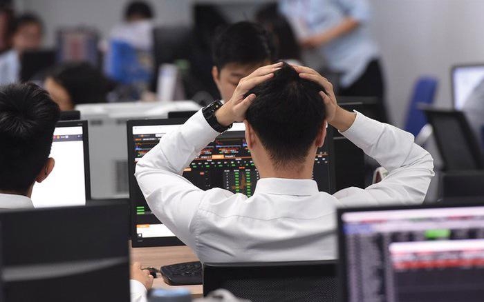 Capital withdrawal by ETFs quite high