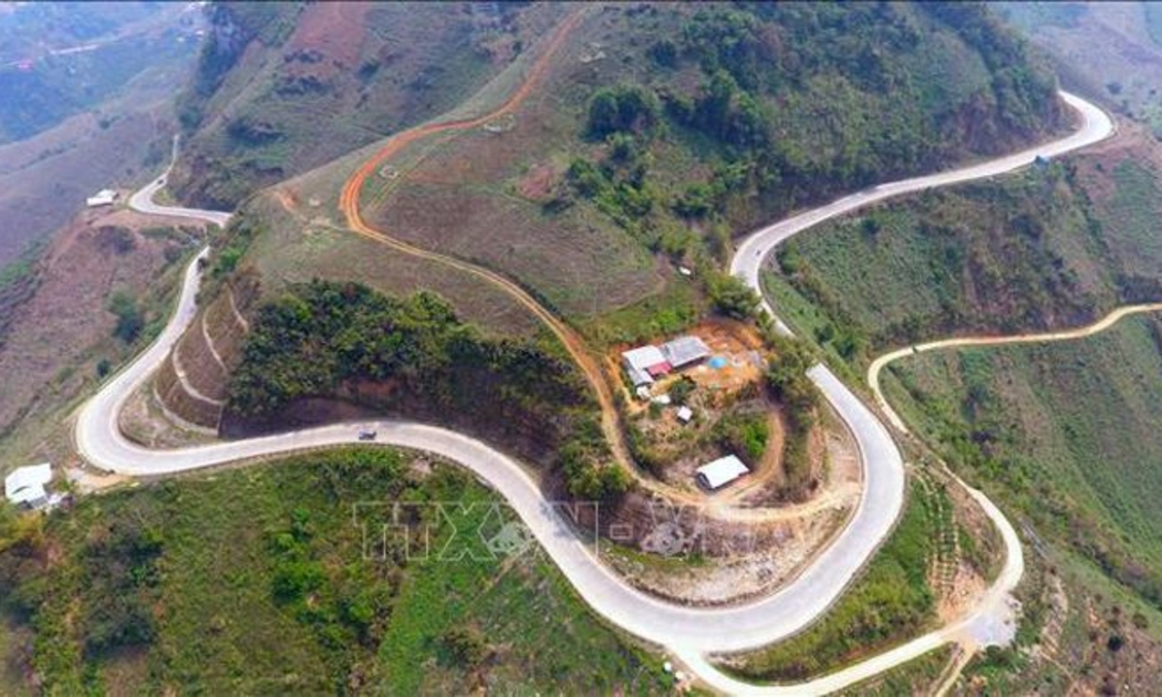 Những khúc cua “tử thần” trên Quốc lộ 37.