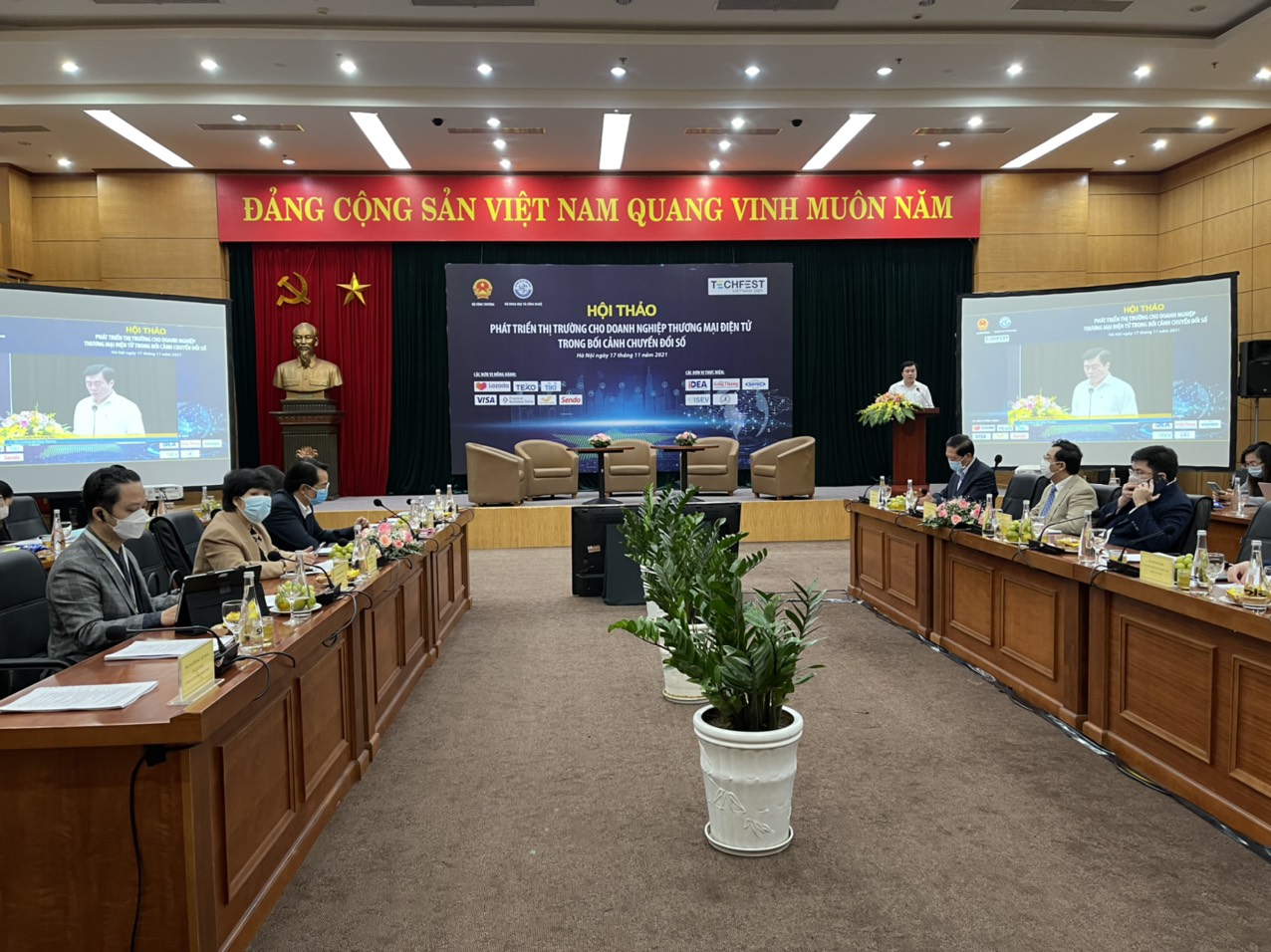 Hội thảo “Phát triển Thị trường cho Doanh nghiệp Thương mại Điện tử trong bối cảnh chuyển đổi số”