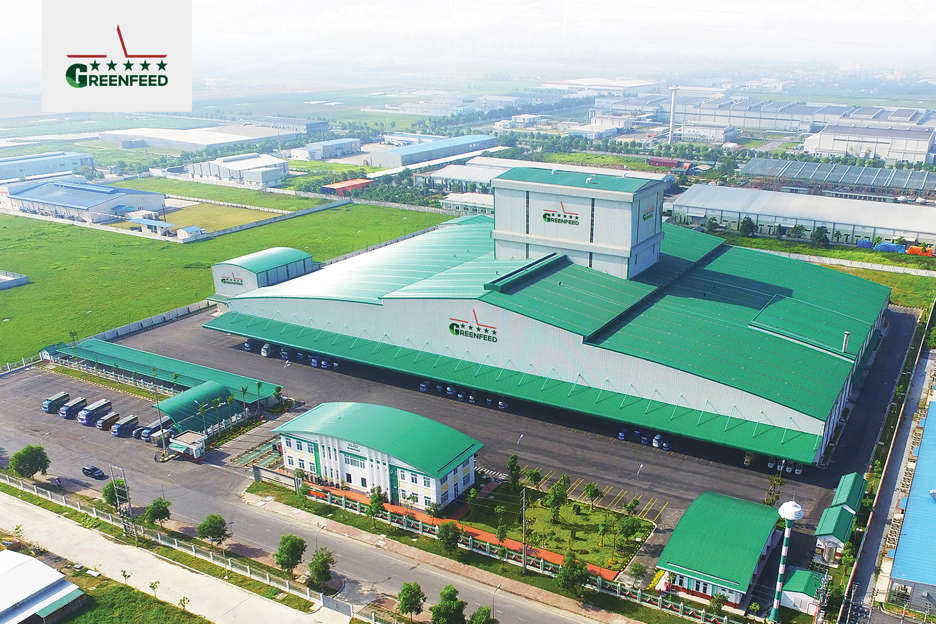 GreenFeed có hệ thống 9 nhà máy sản xuất thức ăn chăn nuôi hiện đại tại Việt Nam, Campuchia, Myanmar, Lào, với tổng công suất trên 2 triệu tấn sản phẩm hàng năm.