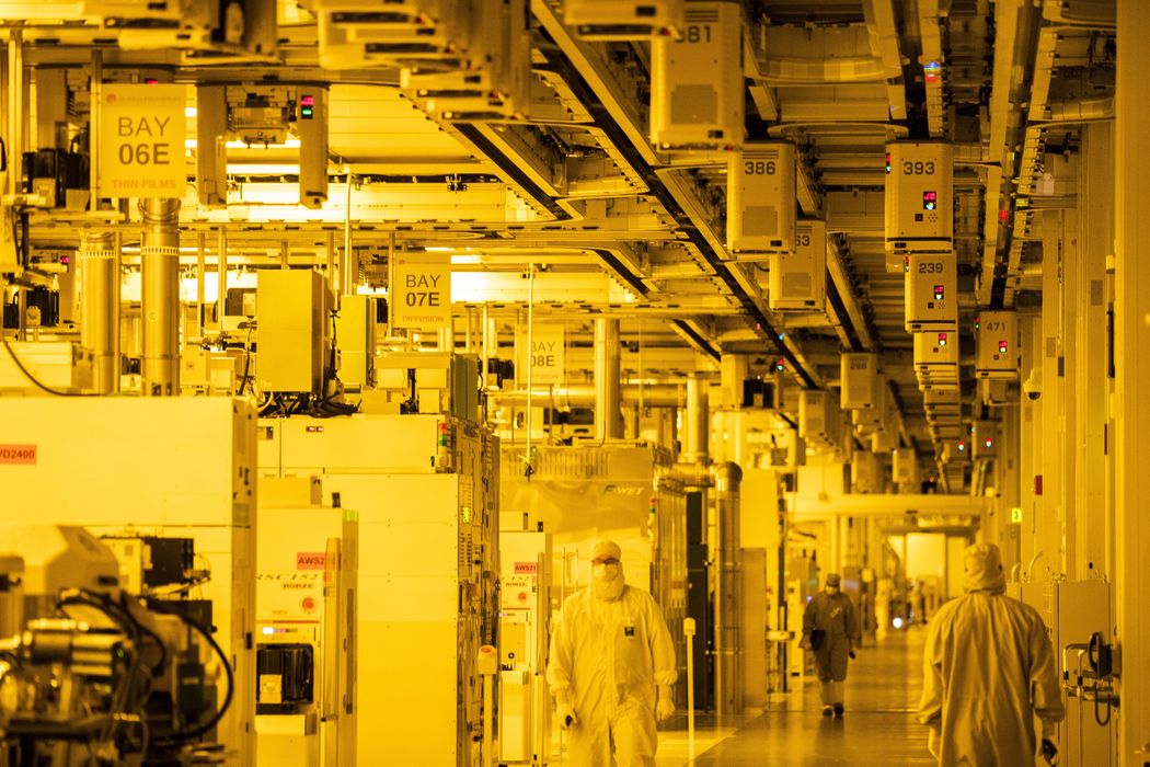 C&oacute; sở sản xuất chip của&nbsp;GlobalFoundries tại Malta, New York - Ảnh: Bloomberg