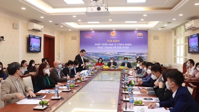 Solutions proposed at worker housing seminar