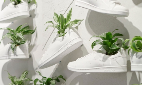 Loạt thương hiệu cao cấp “rủ nhau” ra mắt những đôi giày thể thao bền vững