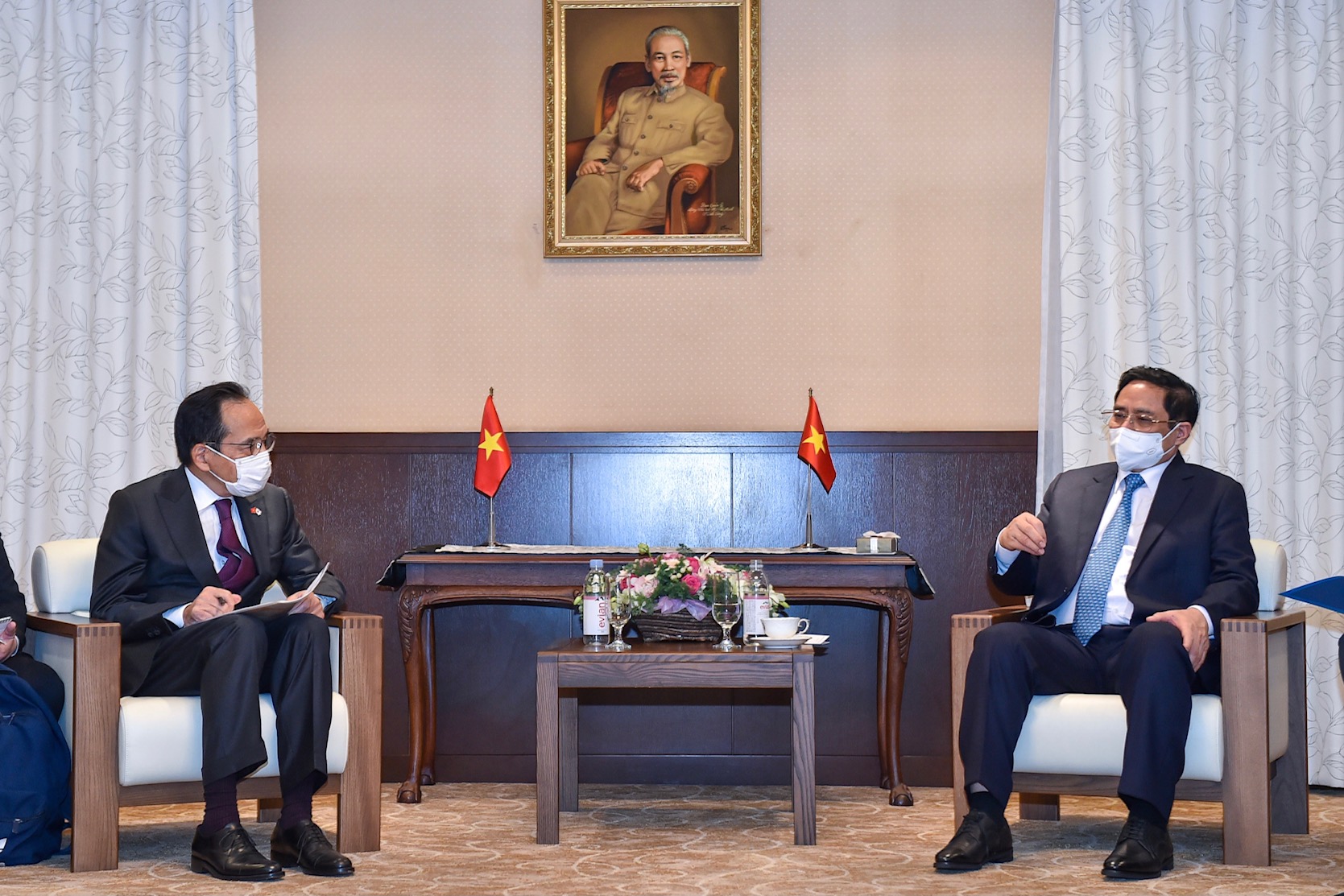 Thủ tướng tiếp &ocirc;ng Motoya Okada, Chủ tịch Tập đo&agrave;n AEON - Ảnh: VGP/Nhật Bắc.