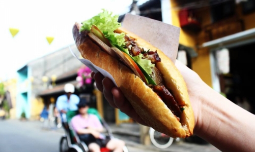 Những cú bẻ lái “ngoạn mục” của doanh nghiệp giữa bão Covid-19