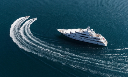 Giới tỷ phú mới nổi đua nhau “trốn” dịch với siêu du thuyền