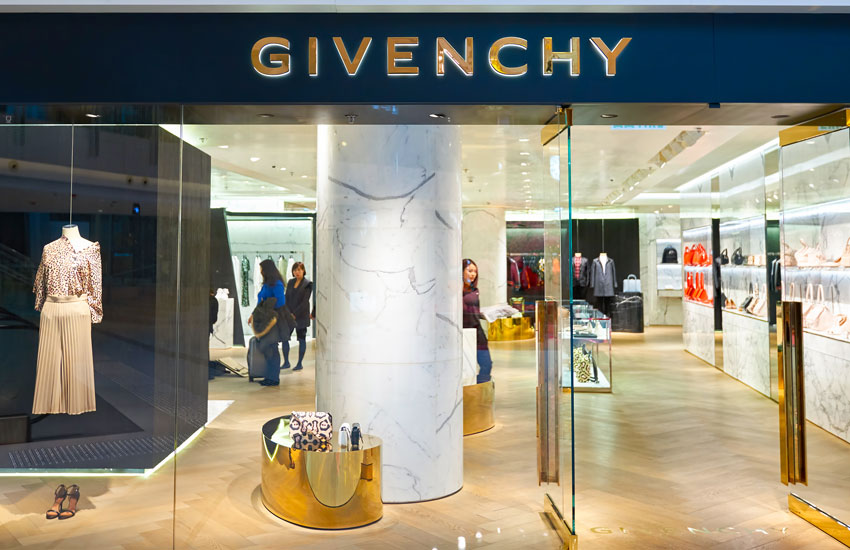Givenchy, một thương hiệu thời trang được ưa chuộng trong giới quý tộc đến từ Pháp đang tiến vào “lãnh địa” thời trang kỹ thuật số.